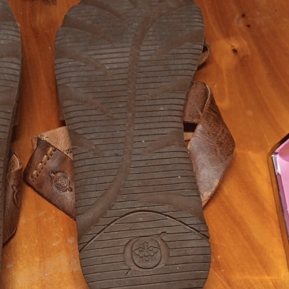 Born Brown Leather Sandals women's size 9 - Picture 8 of 9